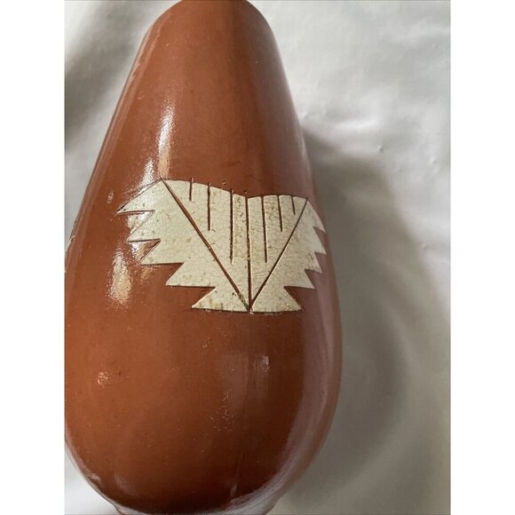 Handcrafted Native American Style Terra Cotta Vase W/ White Geometric Patterns - Picture 14 of 14